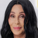 Cher es fotografiada en medio de su luto por la muerte de su amigo y diseñador Bob Mackie