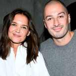 Katie Holmes afianza su relación sentimental con románticos gestos en París