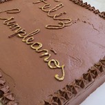 Torta panqueque de manjar con nuez y chocolate: Exquisita