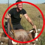 Equipo de rugby cazando en Sudáfrica genera repudio en las redes sociales