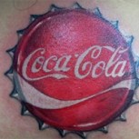 Latas de Coca Cola promueven el orgullo latino en EE.UU. con tatuajes temporales