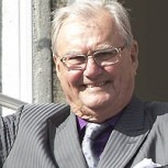 Los polémicos actos y dichos de Enrique de Dinamarca, un príncipe con una personalidad única