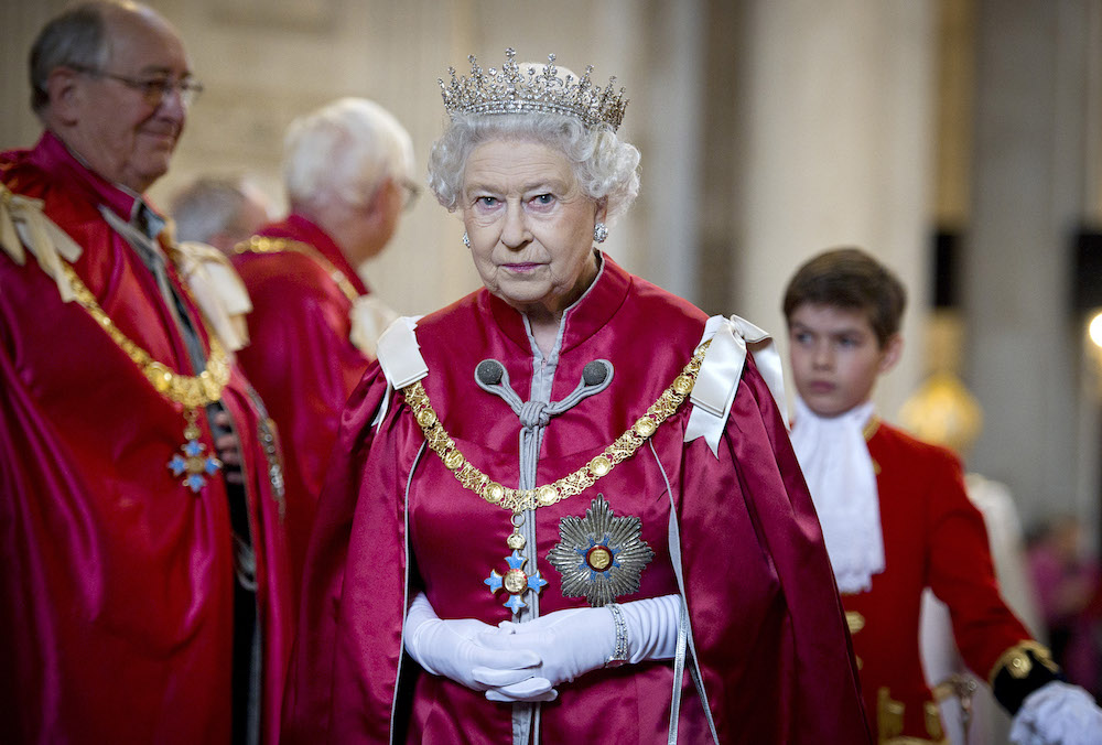 Así celebró la Reina Isabel II la victoria en la Segunda Guerra Mundial con  solo 19 años - Guioteca