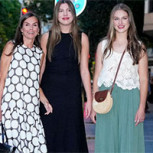 Reina Letizia, princesa Leonor e infanta Sofía disfrutaron del concierto de Rosalía en Madrid: Imagen causa revuelo