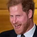 Príncipe Harry pone a prueba nuevamente su espíritu aventurero y se lanza en paracaídas
