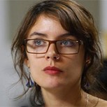 Feroces críticas a Camila Vallejo por cambiar su voto en polémico informe Sename II