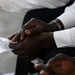 Haitianos desesperados: Para conseguir trabajo, pidieron examen que demuestre que no tienen lepra