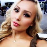 Daniella Chávez encantó a votantes: Fotos de su labor como vocal de mesa
