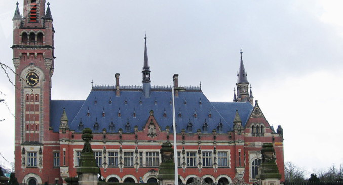 La Corte Internacional de Justicia de La Haya ya acoge a chilenos y bolivianos. Foto: Sputnik News.