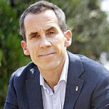 Alcalde Alessandri amenazó con cerrar el Instituto Nacional y las reacciones fueron inmediatas