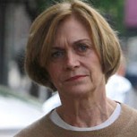 Ex funcionaria municipal de Providencia denunció que fue obligada a infiltrarse en “Primera Línea”