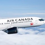 Pasajeros de avión canadiense vivieron horas de terror por emergencia en uno de sus motores