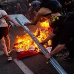 Manifestaciones, saqueos e incendios: Las fotos y videos que dejó el segundo aniversario del Estallido Social