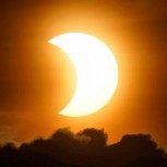 Eclipse solar: Las mejores imágenes en las redes del fenómeno astronómico que pudo verse en Chile