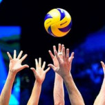 Remaches al cuerpo: Voleibolistas tuvieron “duelo” de provocadores bailes en pleno partido