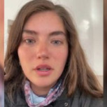 Joven profesora llega a las lágrimas para pedir respeto a sus alumnas: “Yo también soy persona”