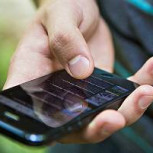 El 65% de los chilenos asgura utilizar las redes sociales cinco horas al día