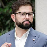 Presidente Boric fue captado paseando por Viña junto a su nueva pareja