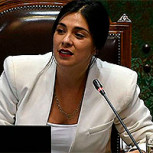 Karol Cariola es elegida presidenta de la Cámara de Diputados en estrecha votación: División en redes