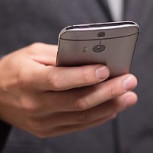 PDI hace dura advertencia por nueva estafa telefónica que promete ganar dinero en TikTok