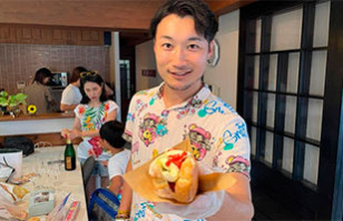 Yuma Ogihara: El youtuber que se enamor&oacute; de los completos chilenos y se los llev&oacute; a Jap&oacute;n