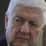 Gobierno pidió la renuncia de Javier Etcheberry por polémica en torno a las contribuciones de su vivienda