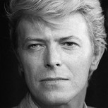 Se filtran las fotos más insólitas de David Bowie: Sus conductas extremas en los 70s