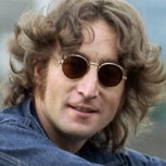 Subastan la motocicleta a la que John Lennon dio un uso extravagante