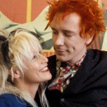 El noble gesto de ex integrante de Sex Pistols con su esposa que está siendo aplaudido hasta por los más “rudos”