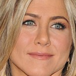 Jennifer Aniston se une sin censura a la moda braless y es foco central de los paparazzis