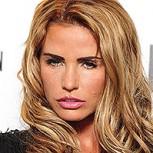 Katie Price continúa tropezando en las redes sociales y sus seguidores enloquecen