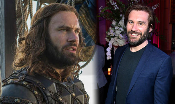 Clive Standen (Rollo) / www.express.co.uk
