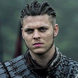 Ivar “El Deshuesado”, de Vikingos, tiene una faceta tan noble en la vida real que muchos se sorprenderán