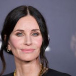 Courteney Cox respondió a polémicos dichos del príncipe Harry sobre hongos alucinógenos