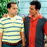 Actor de “Two and a Half Men” protestó por lo que le pagaban a Charlie Sheen pese a adicciones: “Estaba en caída libre”