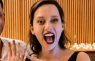 Peka Parra sorprende en las redes al anunciar compromiso con "misterioso" hombre