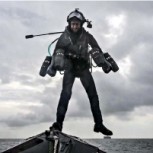 Un “Iron Man” de verdad: Marina Real británica mostró a su “soldado volador” en el Canal de La Mancha