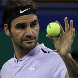 Roger Federer zanja una duda recurrente ante la pregunta de un fanático: La pelotas de tenis ¿son verdes o amarilas?