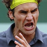 Federer, como hacía mucho tiempo no se lo veía: El tenista suizo fue advertido por lanzar un insulto