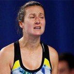 Jugadora se desplomó con ataque de tos en un partido de tenis por incendios en Australia