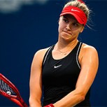 Genie Bouchard se divierte posando con disfraz al estilo animal print durante la cuarentena