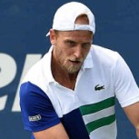 Tenista es descalificado del Abierto de Australia en pleno partido por PCR positivo