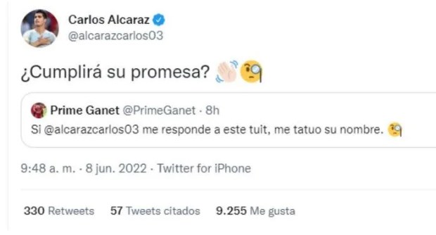 Un fanático de Carlos Alcaraz prometió tatuarse su nombre si el tenista le respondía / es-us.deportes.yahoo.com
