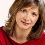 ¿Por qué la periodista Mónica Pérez deja la conducción del noticiero central de TVN?