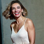 Carola de Moras muestra faceta desconocida y arregla un sillón: Dice que tiene más herramientas que zapatos