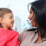 Pamela Díaz enterneció las redes al compartir video donde recreó con su hija la película “La Dama y el Vagabundo”