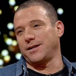 Entregan detalles de quién es la nueva pareja de Julián Elfenbein: Animador compartió foto con ella