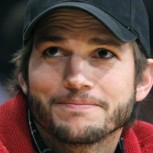 Discurso de Ashton Kutcher: Emotivo e inspirador mensaje para los más jóvenes