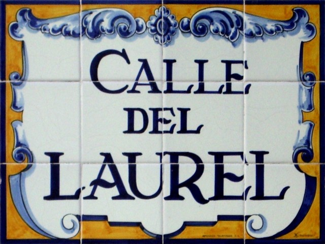 Cartel_calle_Laurel
