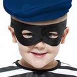 Estos pequeños “ladrones” son tan tiernos que las personas hasta se ríen con ellos